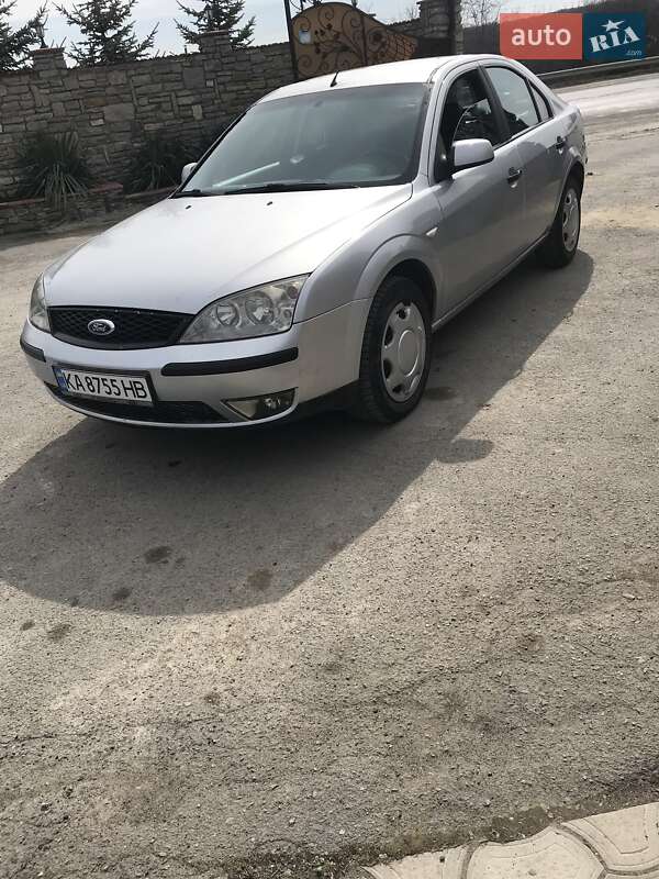 Лифтбек Ford Mondeo 2005 в Каменец-Подольском