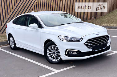 Лифтбек Ford Mondeo 2020 в 