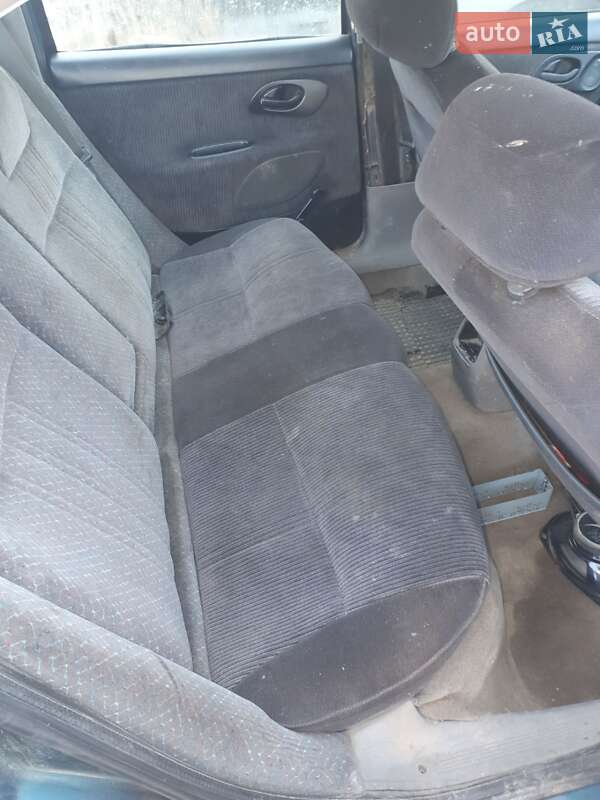 Лифтбек Ford Mondeo 1993 в Николаеве