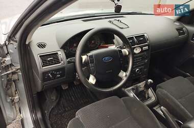 Ліфтбек Ford Mondeo 2003 в Ковелі