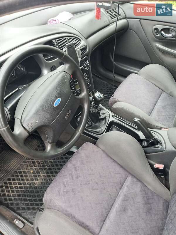 Ford Mondeo 1998