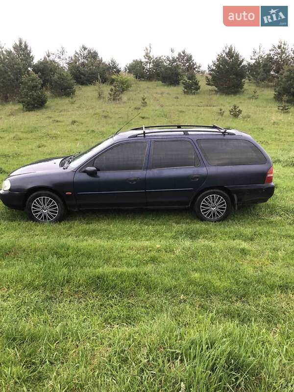 Універсал Ford Mondeo 1998 в Шумську