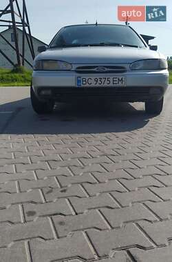 Ліфтбек Ford Mondeo 1995 в Самборі