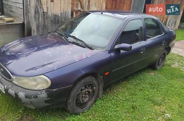 Лифтбек Ford Mondeo 1996 в Надворной