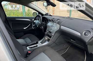 Седан Ford Mondeo 2010 в Львові