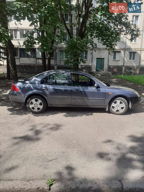 Седан Ford Mondeo 2003 в Києві