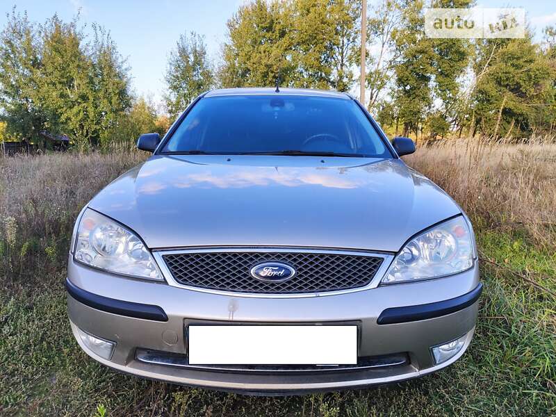 Седан Ford Mondeo 2004 в 