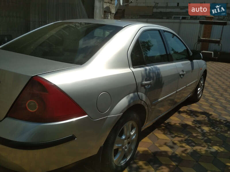 Седан Ford Mondeo 2001 в Броварах