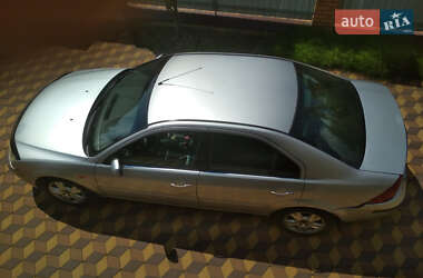 Седан Ford Mondeo 2001 в 