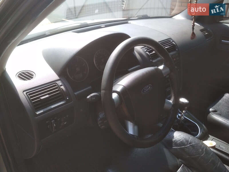 Седан Ford Mondeo 2001 в Броварах