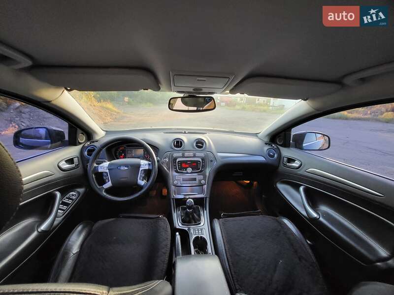 Седан Ford Mondeo 2008 в Бершаді