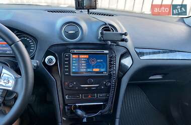 Универсал Ford Mondeo 2011 в 