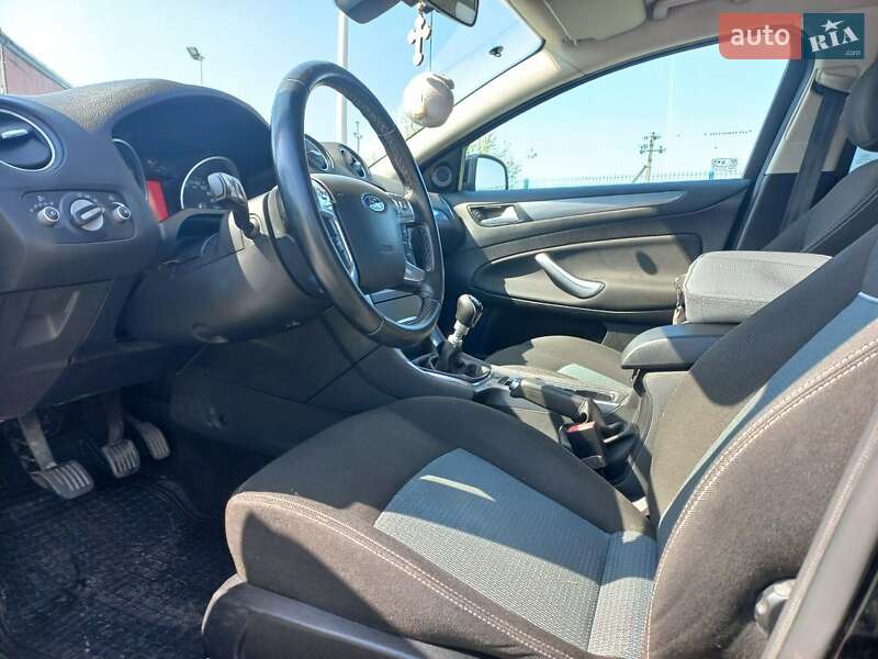 Универсал Ford Mondeo 2011 в Рава-Русской