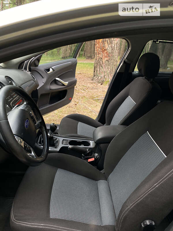 Универсал Ford Mondeo 2012 в Львове