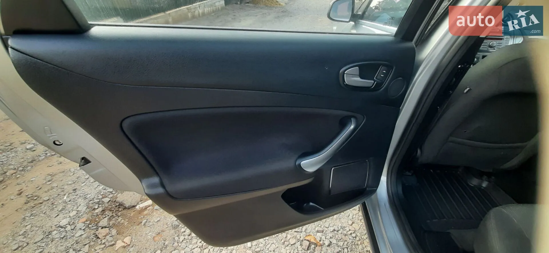 2010 Ford Mondeo - мініатюра 32