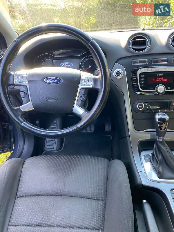 Седан Ford Mondeo 2013 в Києві