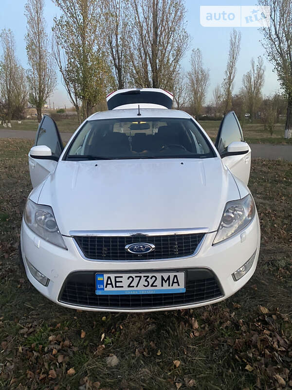 Универсал Ford Mondeo 2010 в Каменском