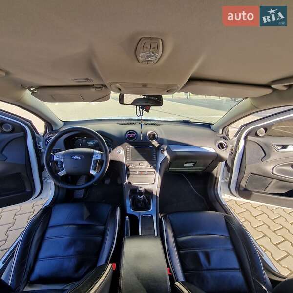 Седан Ford Mondeo 2012 в Івано-Франківську
