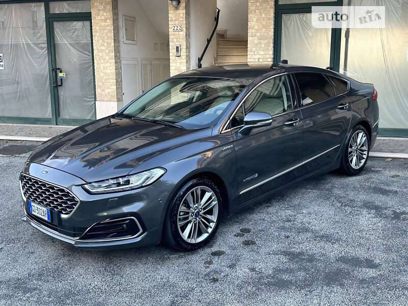 Седан Ford Mondeo 2020 в 