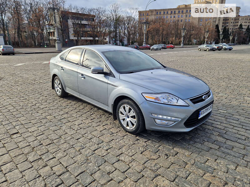 Ford Mondeo 2013 Ford Mondeo 2013