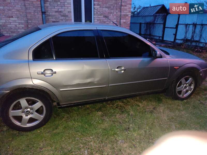 Седан Ford Mondeo 2003 в Києві