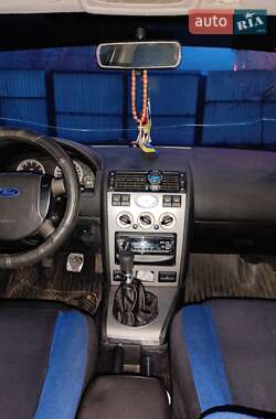 Седан Ford Mondeo 2003 в 