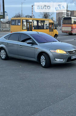 Лифтбек Ford Mondeo 2008 в Вараше