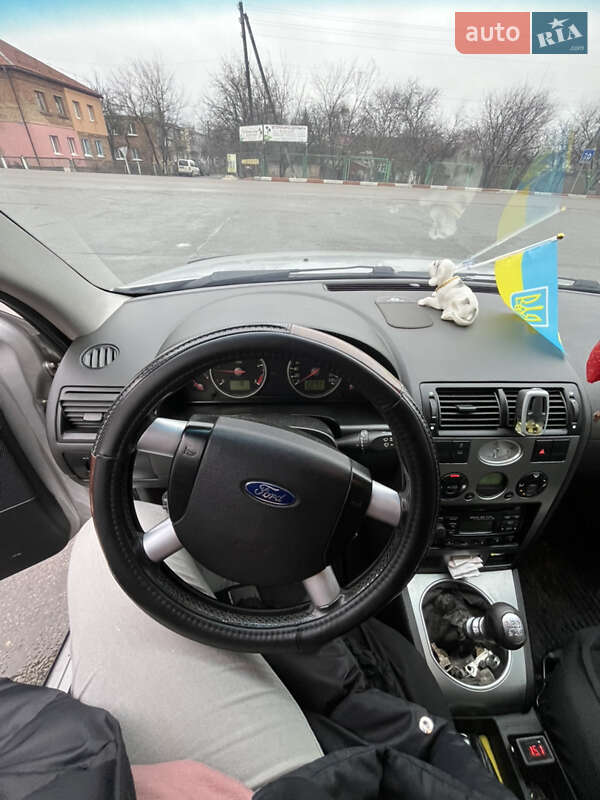 Универсал Ford Mondeo 2002 в Киеве