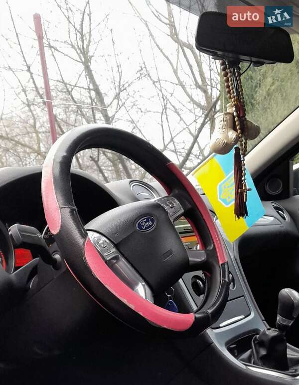 Седан Ford Mondeo 2011 в Киеве