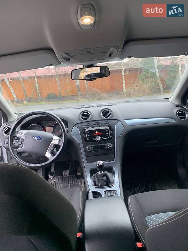 Универсал Ford Mondeo 2011 в Ровно