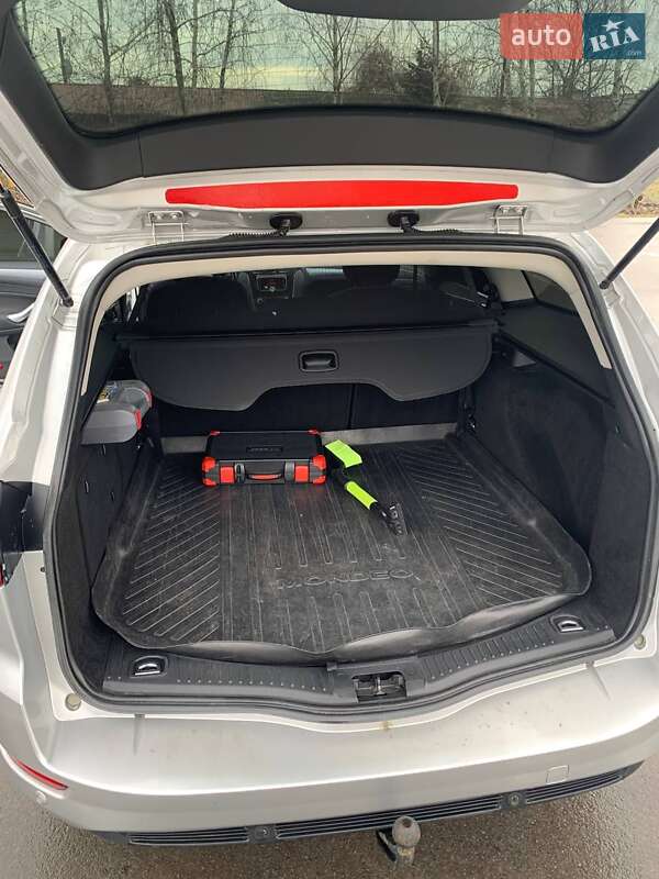 Универсал Ford Mondeo 2011 в Ровно