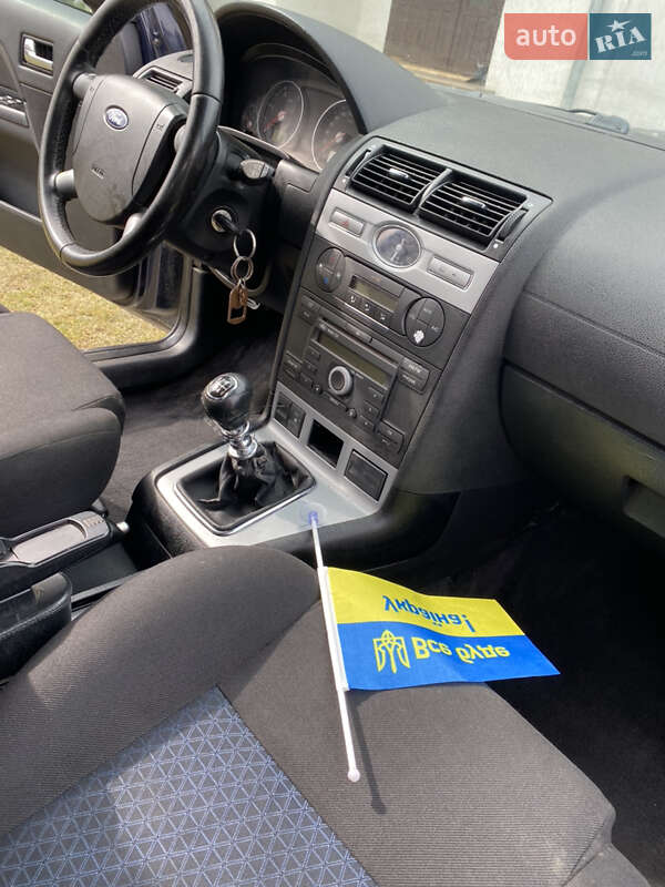 Универсал Ford Mondeo 2005 в Черновцах