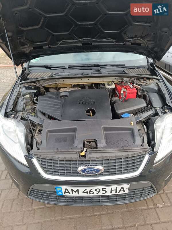 Лифтбек Ford Mondeo 2008 в Овруче