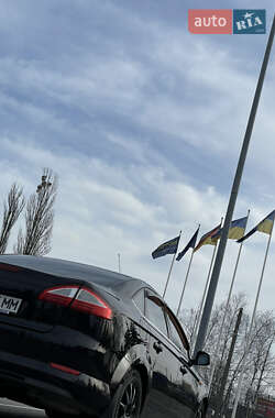 Седан Ford Mondeo 2007 в 
