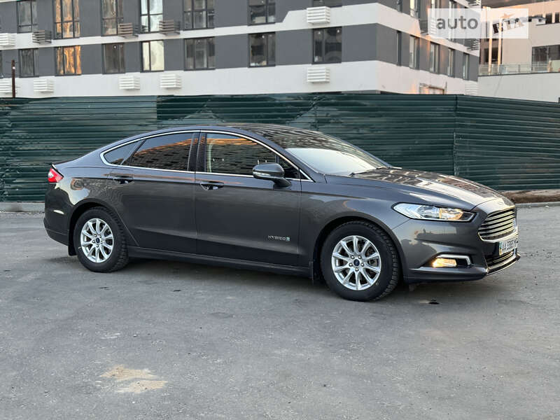 Седан Ford Mondeo 2018 в Киеве