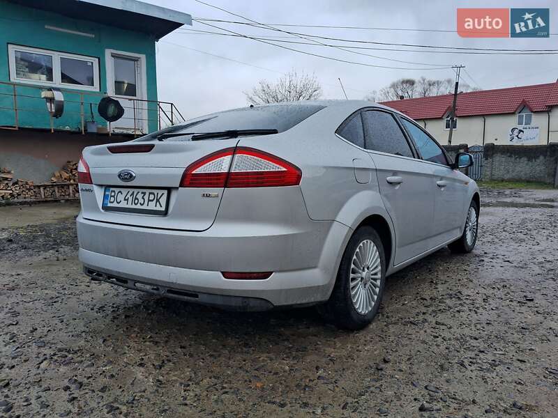 Ліфтбек Ford Mondeo 2010 в Львові