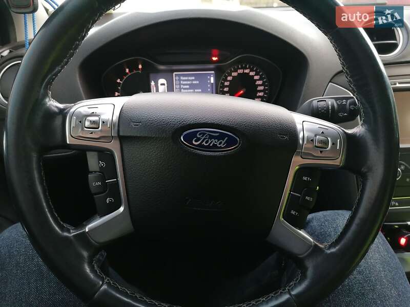 Универсал Ford Mondeo 2014 в Остроге