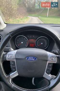 Седан Ford Mondeo 2012 в Львове