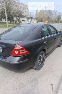 Лифтбек Ford Mondeo 2006 в 