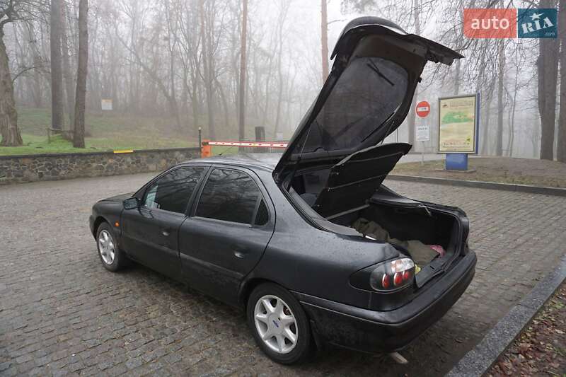 Лифтбек Ford Mondeo 1994 в Черкассах фото 5 Лифтбек Ford Mondeo 1994 в Черкассах