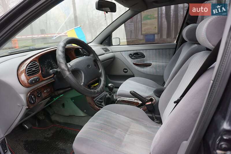 Лифтбек Ford Mondeo 1994 в Черкассах фото 7 Лифтбек Ford Mondeo 1994 в Черкассах