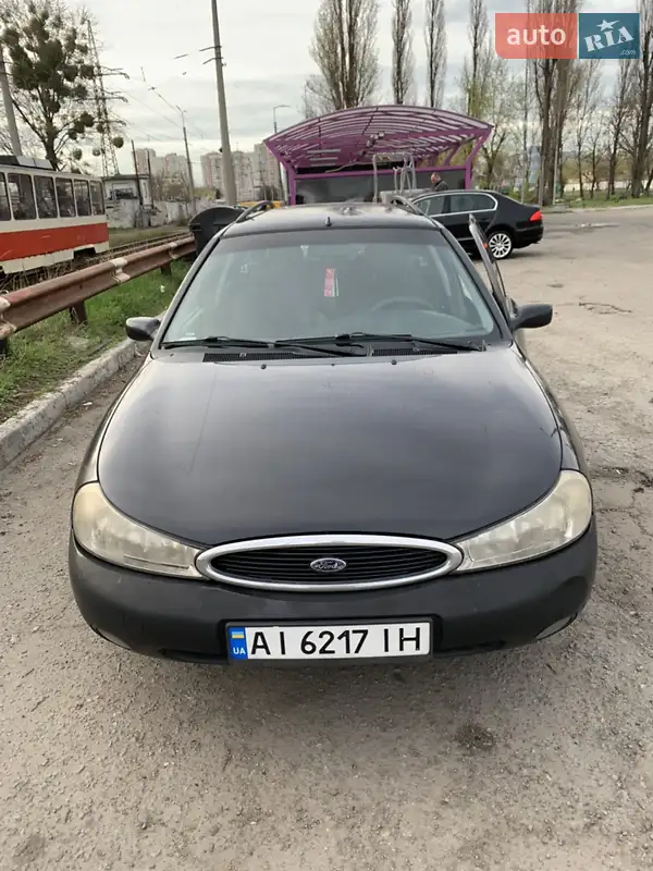 Ford Mondeo