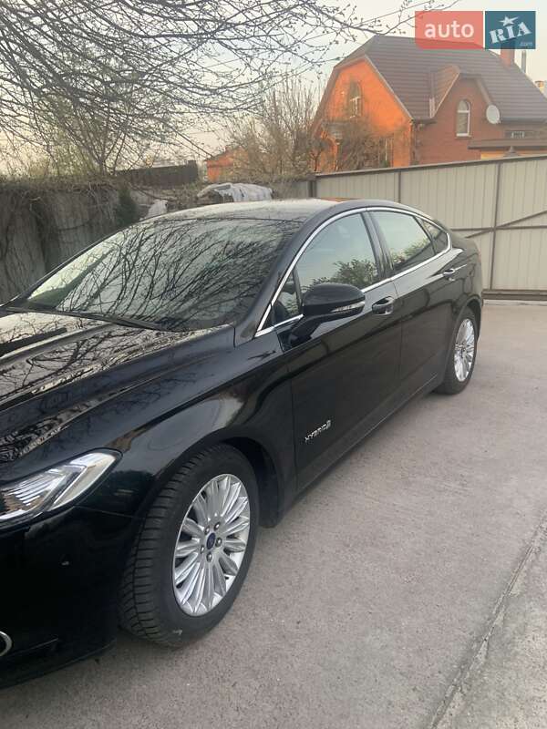 Седан Ford Mondeo 2016 в Киеве