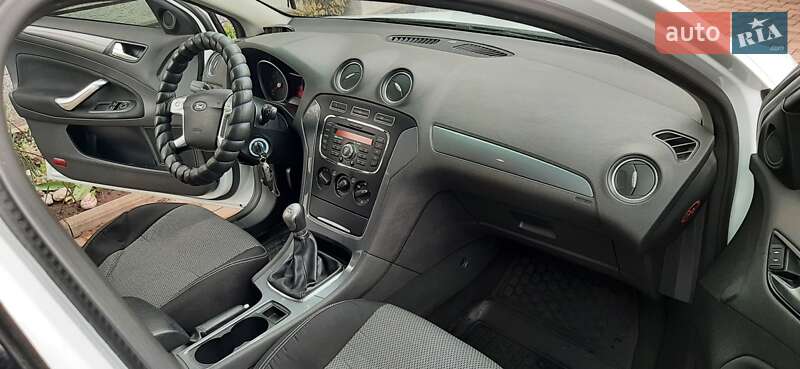 Ліфтбек Ford Mondeo 2013 в Кривому Розі