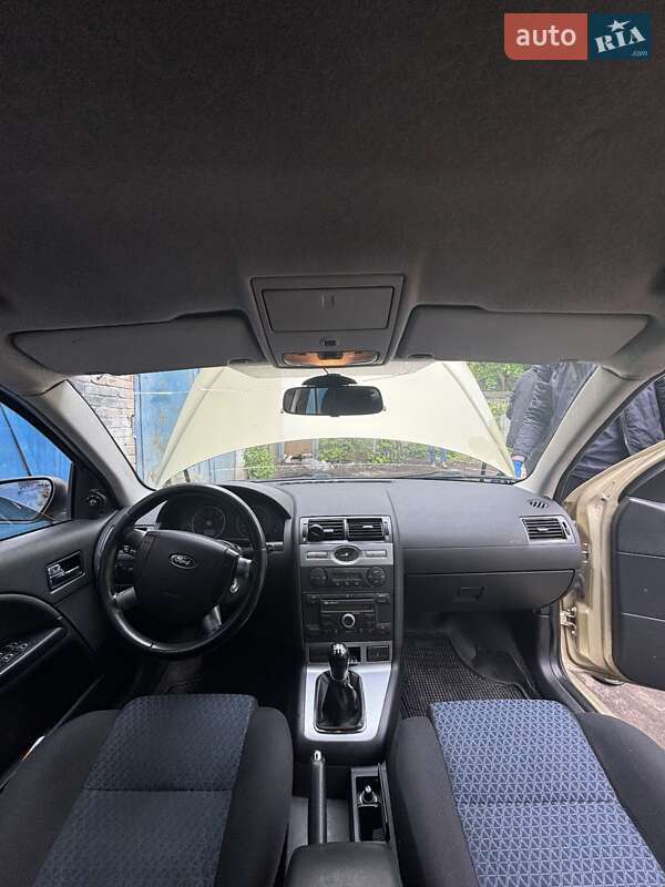 Седан Ford Mondeo 2006 в Львове