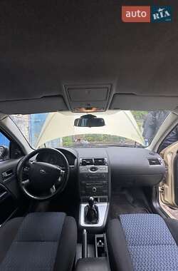 Седан Ford Mondeo 2006 в Львове