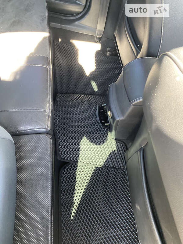 Седан Ford Mondeo 2010 в Чернигове фото 8 Седан Ford Mondeo 2010 в Чернигове