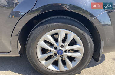 Седан Ford Mondeo 2012 в Буче