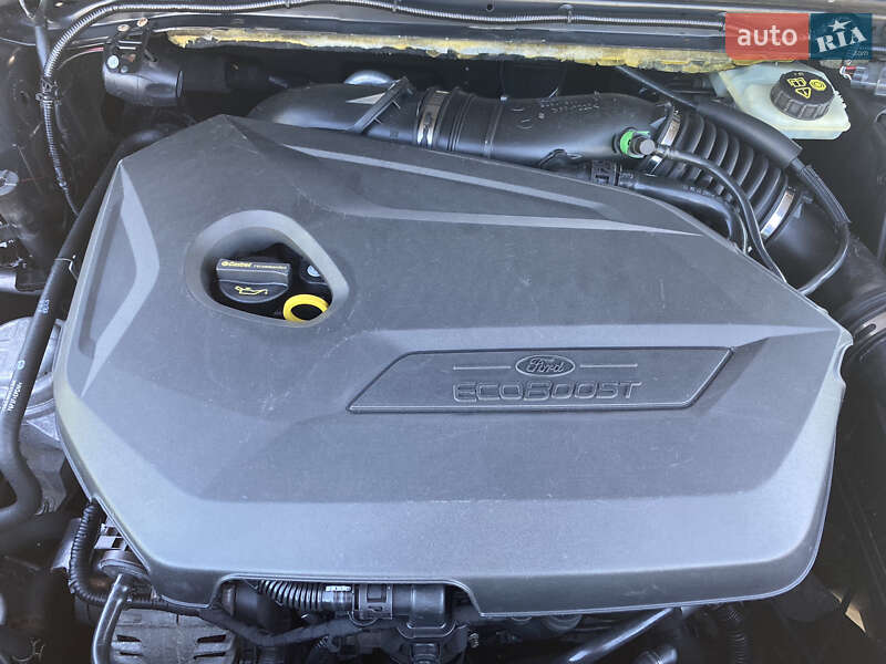 Седан Ford Mondeo 2012 в Буче