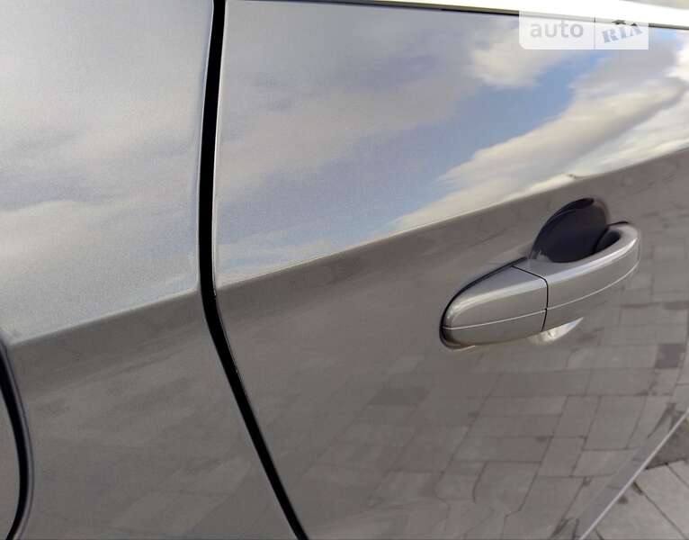 Седан Ford Mondeo 2012 в Хусте